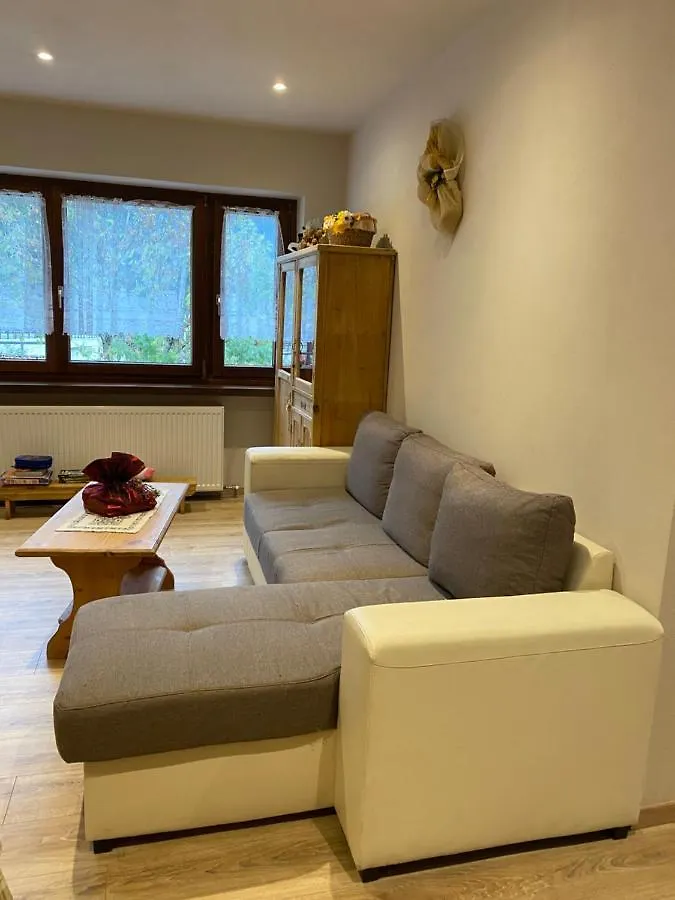 Apartament Appartamento Nani Candide